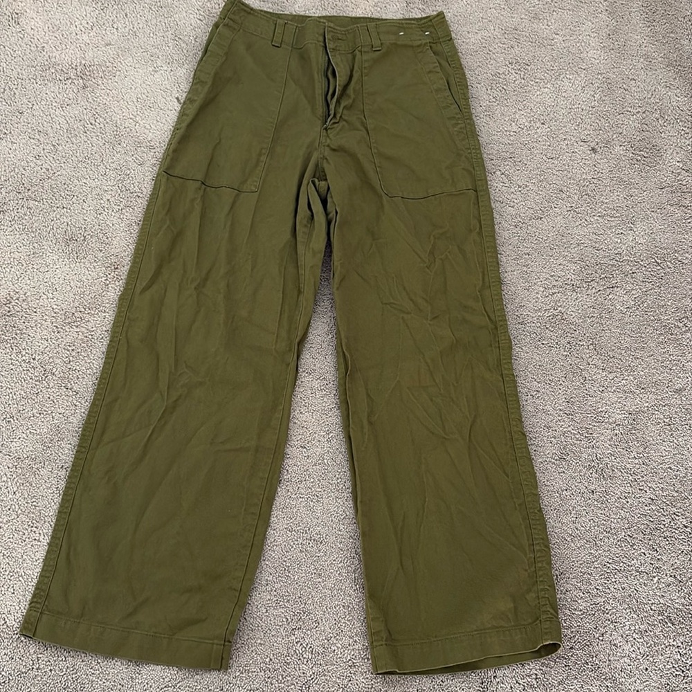 Size 6 Green Pant UNI QLO Like New High Rise